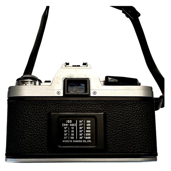 Minolta X-370 35mm Film SLR Camera with 50mm OEM Lens Plus 80-200 Lens and Case - Picture 3 of 15